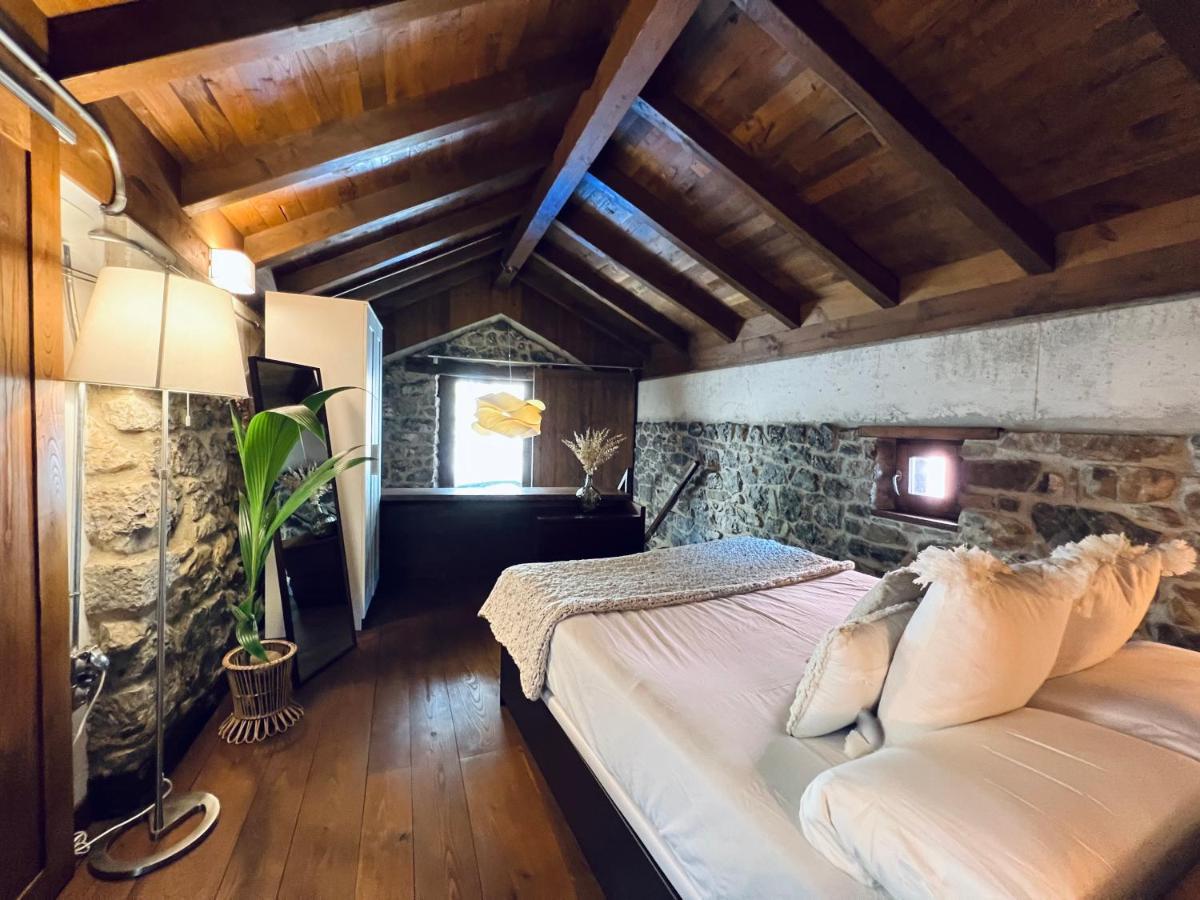 Apartamentos Rurales El Lleron Caso Exteriör bild