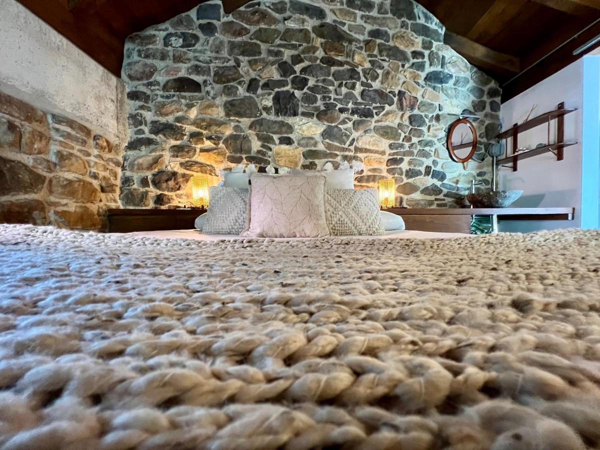 Apartamentos Rurales El Lleron Caso Exteriör bild