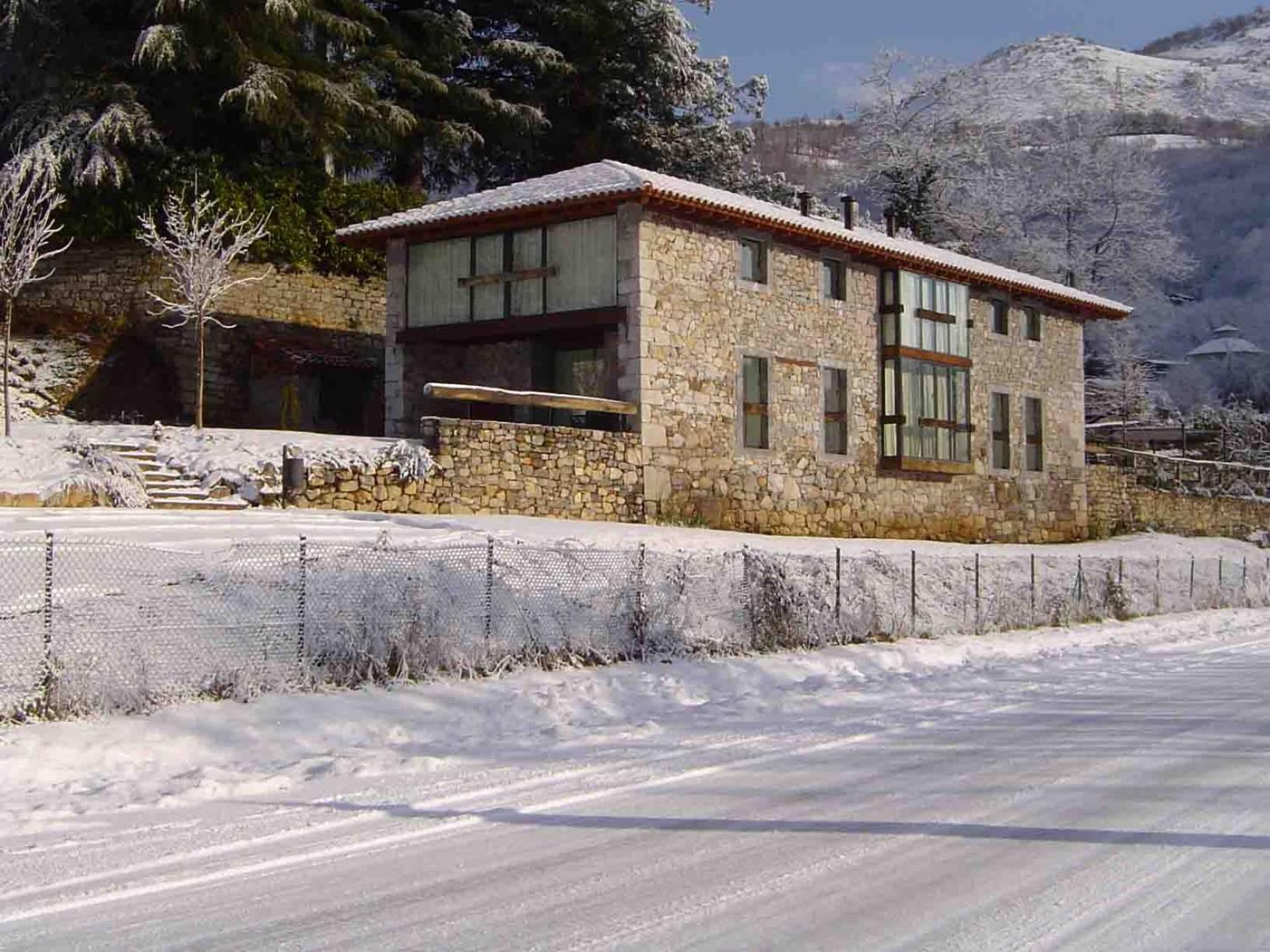 Apartamentos Rurales El Lleron Caso Exteriör bild