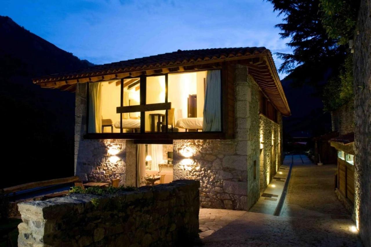 Apartamentos Rurales El Lleron Caso Exteriör bild