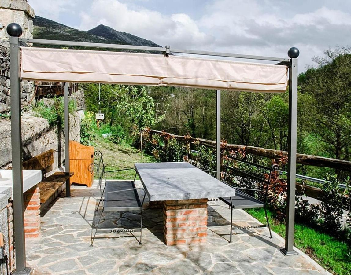 Apartamentos Rurales El Lleron Caso Exteriör bild